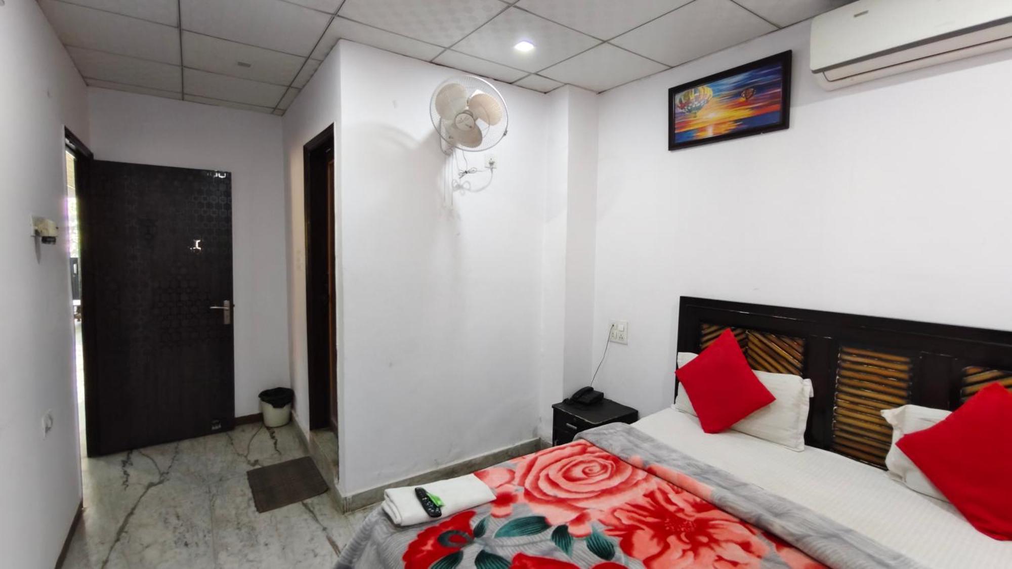 Rajdhani Guest House Faridabad Extérieur photo