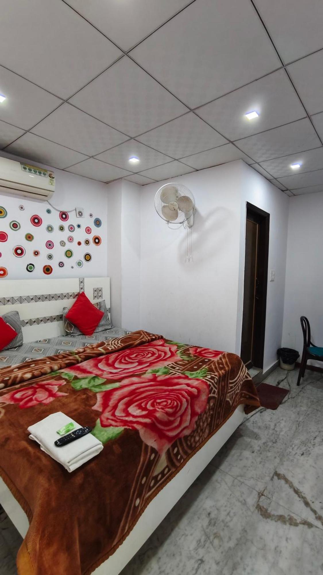 Rajdhani Guest House Faridabad Extérieur photo
