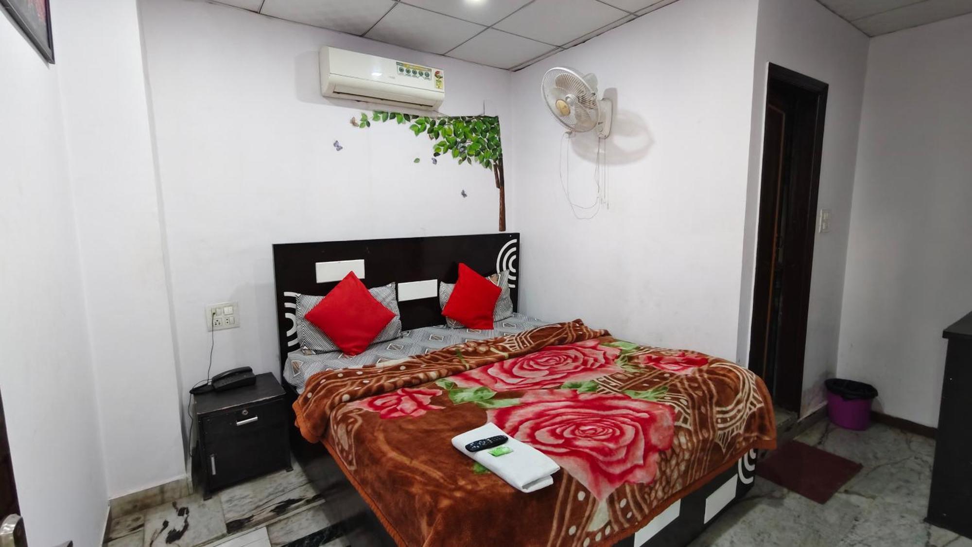 Rajdhani Guest House Faridabad Extérieur photo