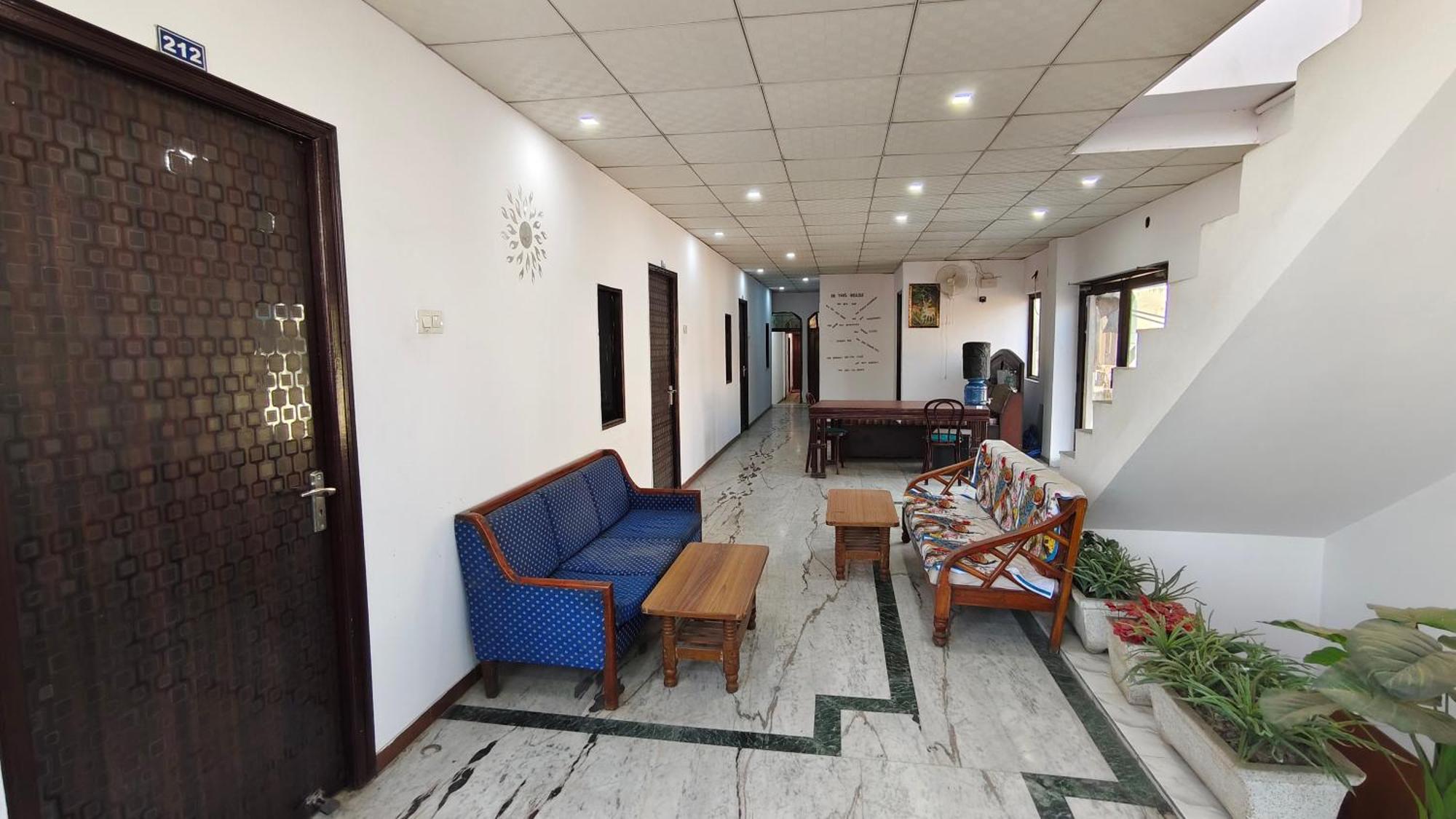 Rajdhani Guest House Faridabad Extérieur photo